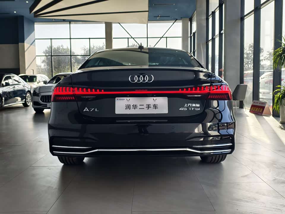 Audi A7L