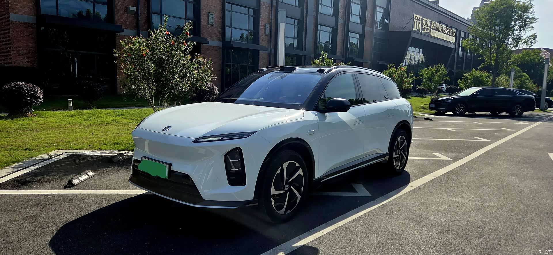 NIO ES6, 2025 1