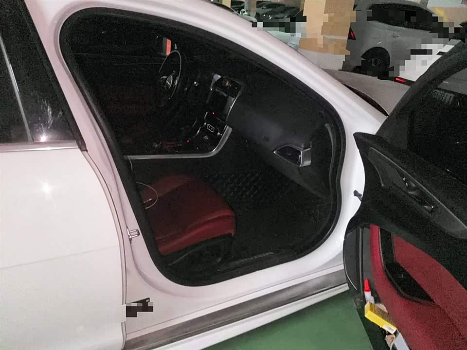 Jaguar XEL Jaguar XEL