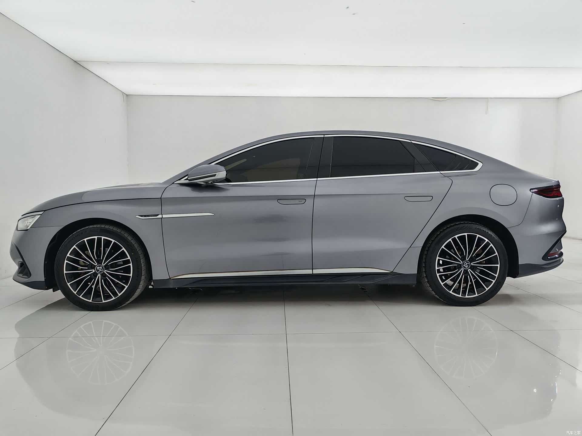 BYD Han, 2022 8