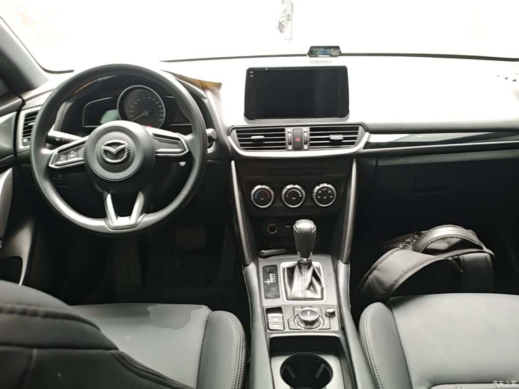 Mazda CX-4, 2017 10