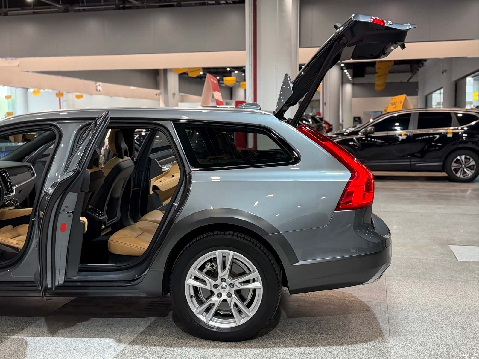 Volvo V90, 2018 20