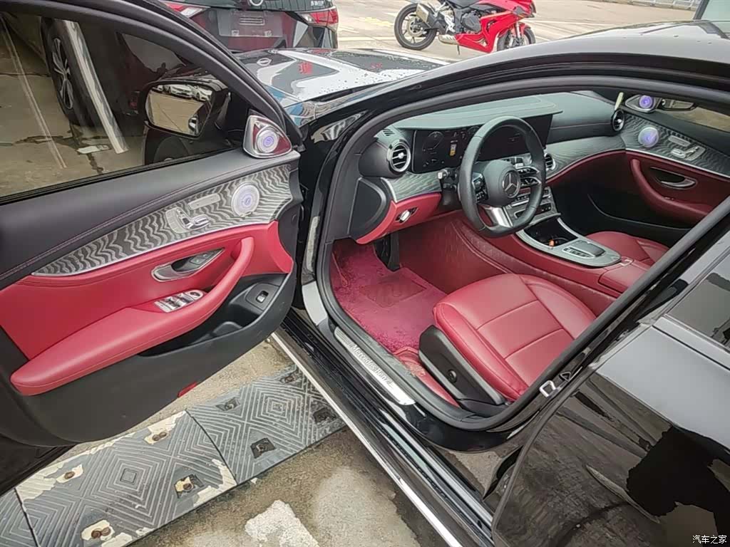 Mercedes-Benz E-Class, 2023 16