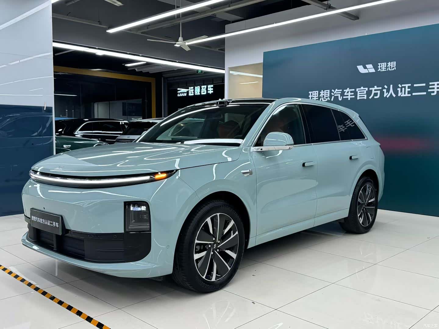 Li Auto L6, 2025 1
