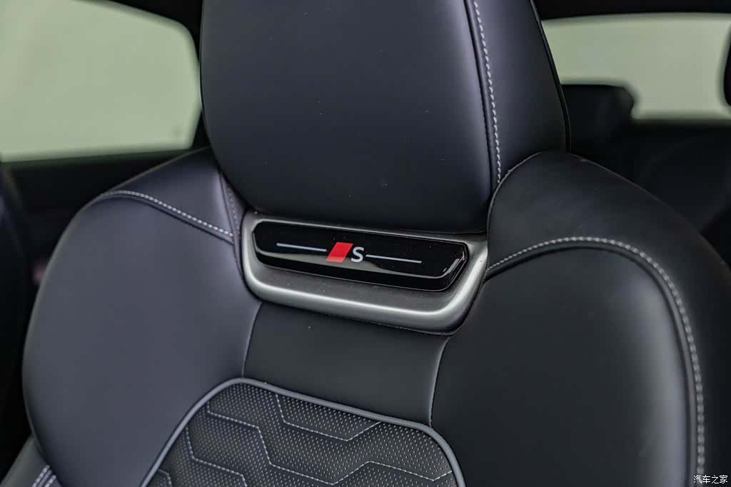 Audi e-tron, 2025 23