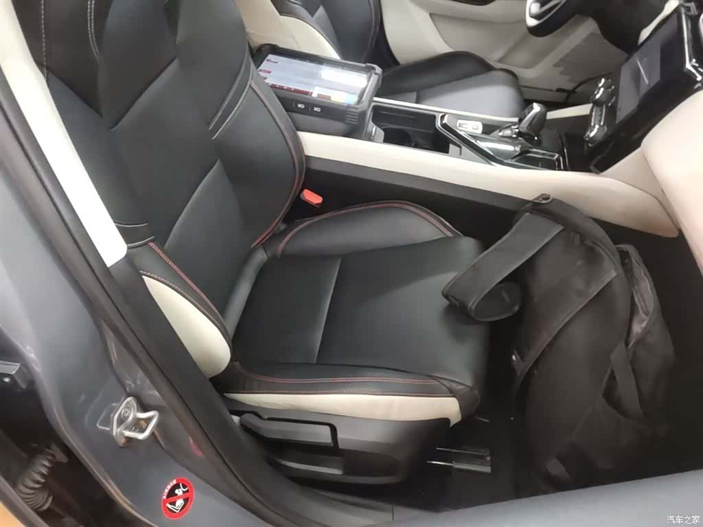 Lynk & Co 01, 2019 25