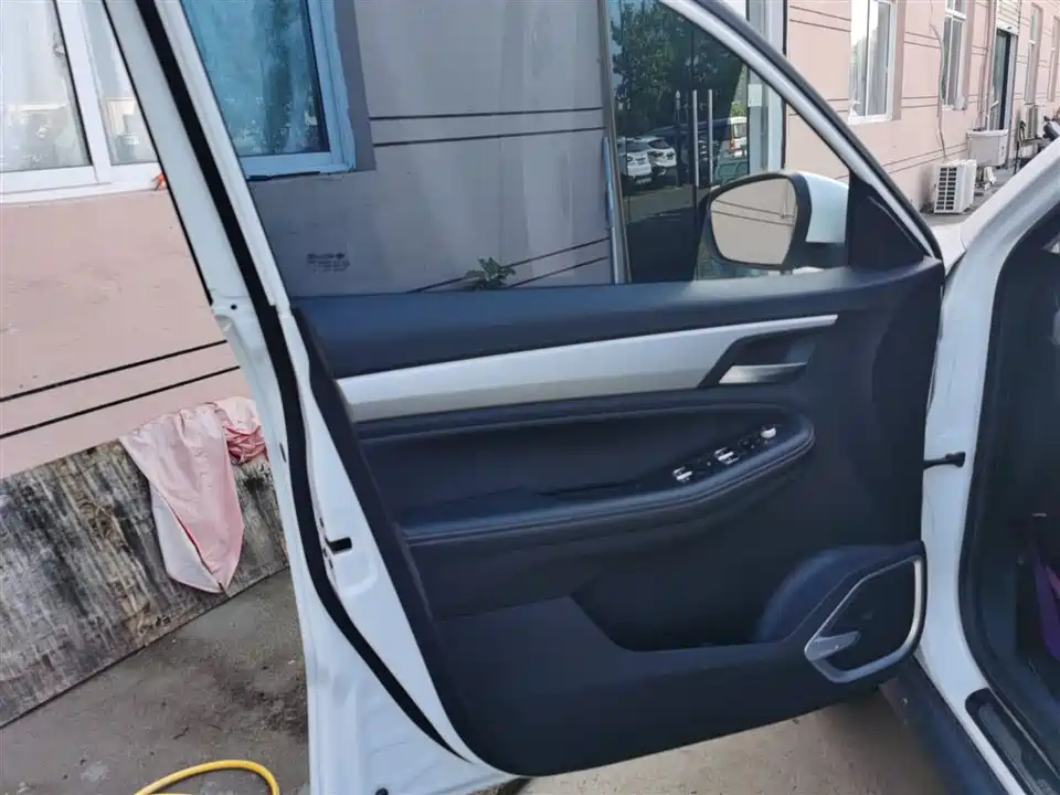 Geely Vision X6