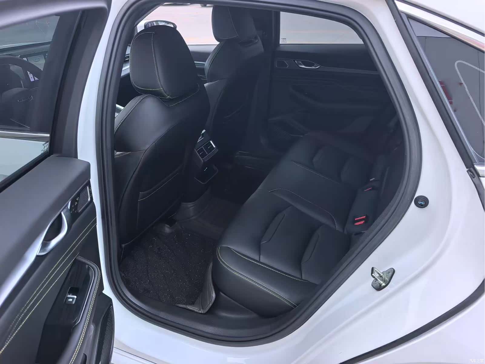 Geely Preface, 2023 все фото