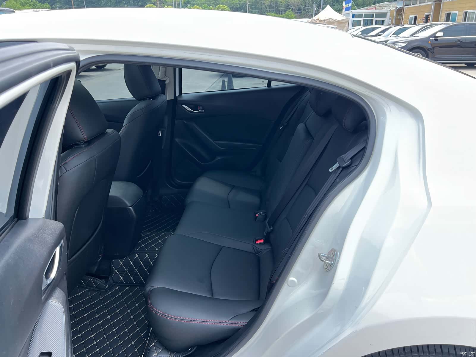 Mazda Mazda3, 2016 13