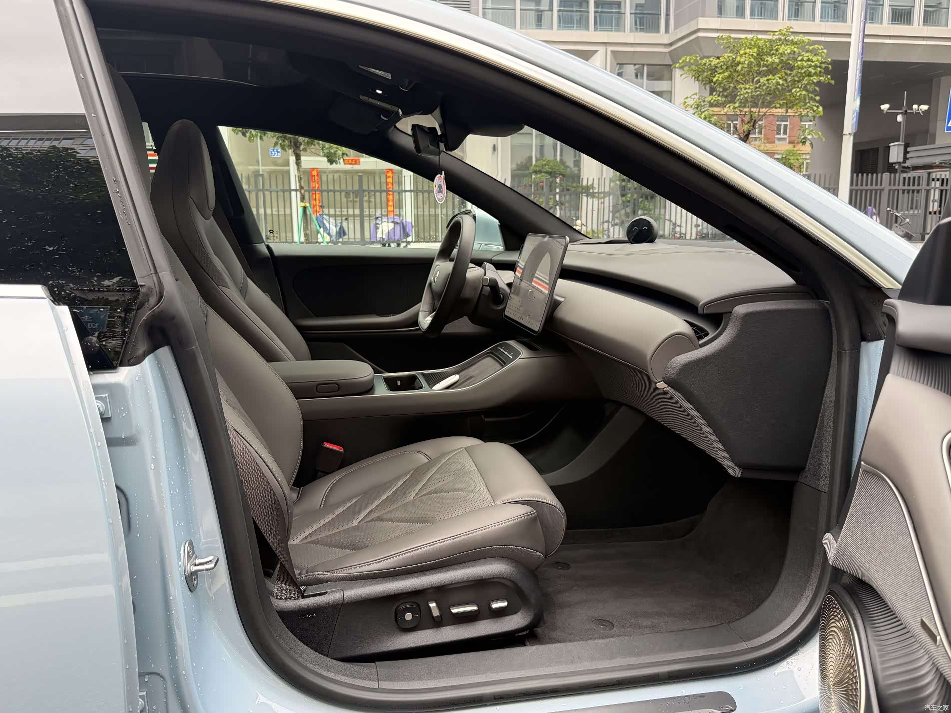 NIO ET5, 2025 12
