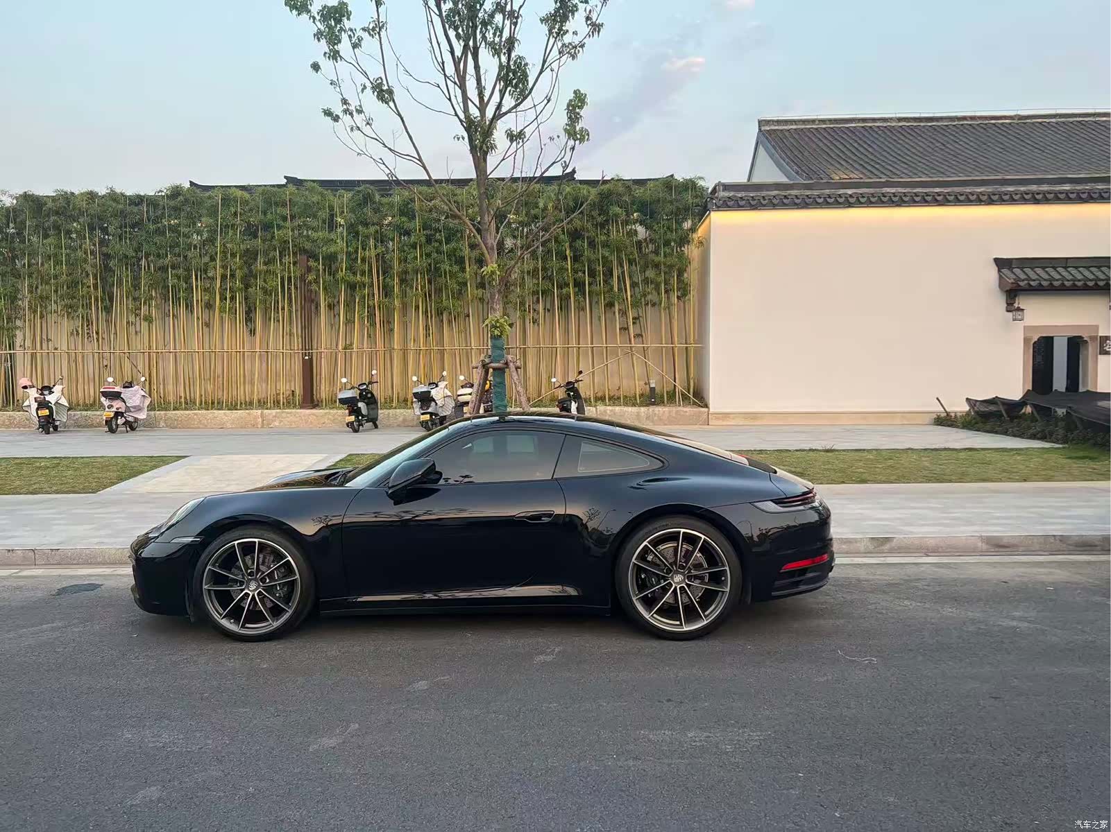 Porsche 911, 2023 все фото