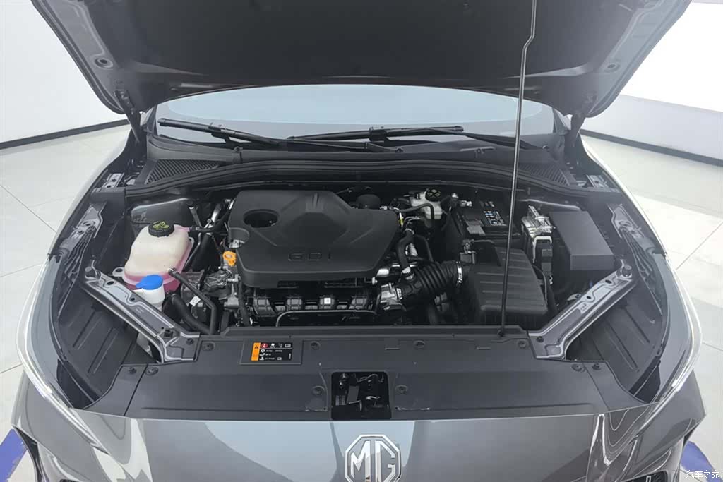 MG MG5, 2026 10