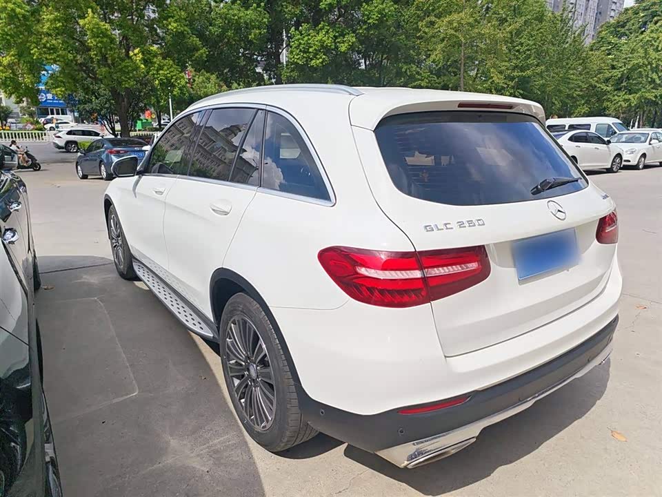 Mercedes-Benz GLC Mercedes-Benz GLC