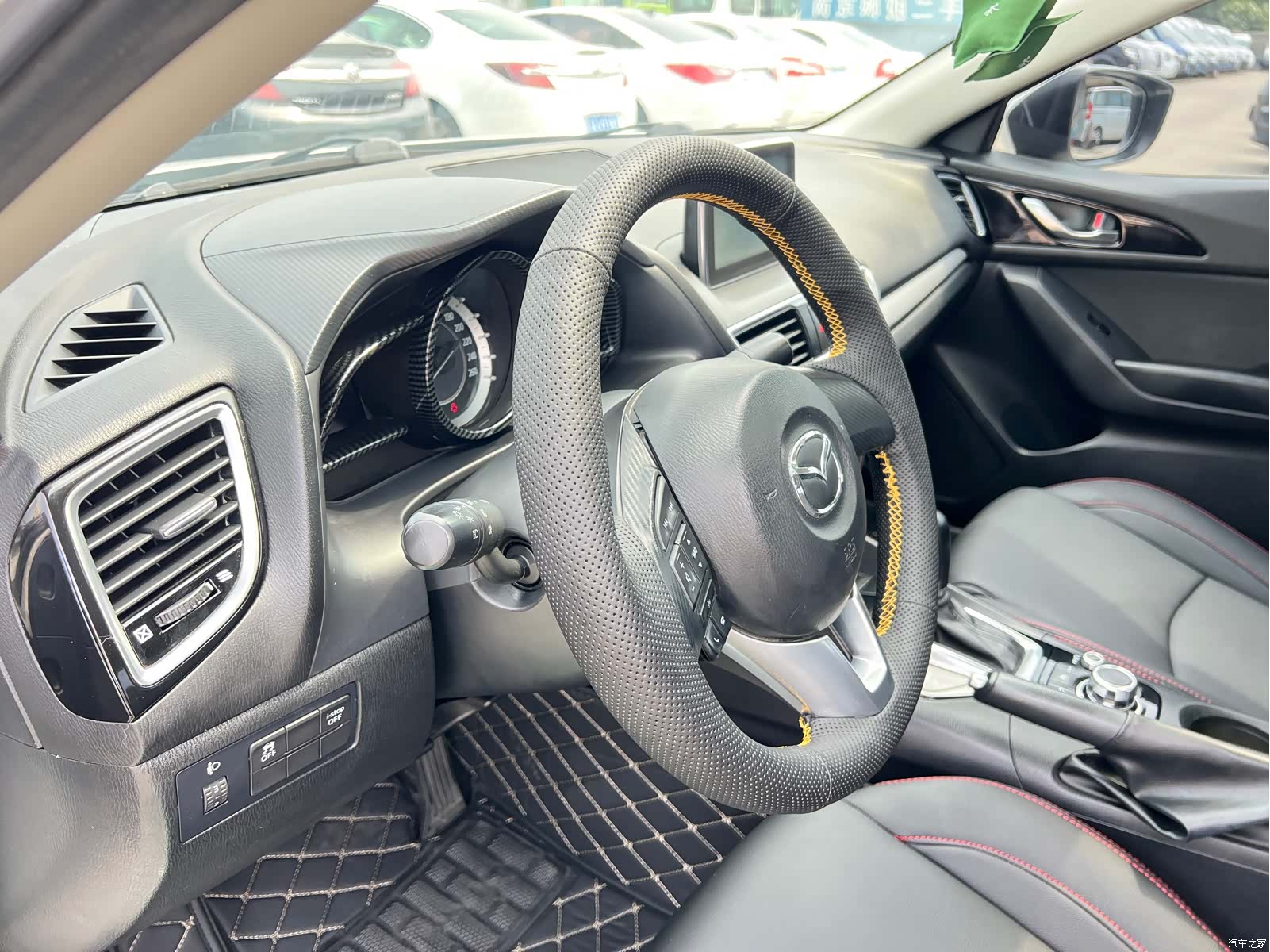 Mazda Mazda3, 2016 8