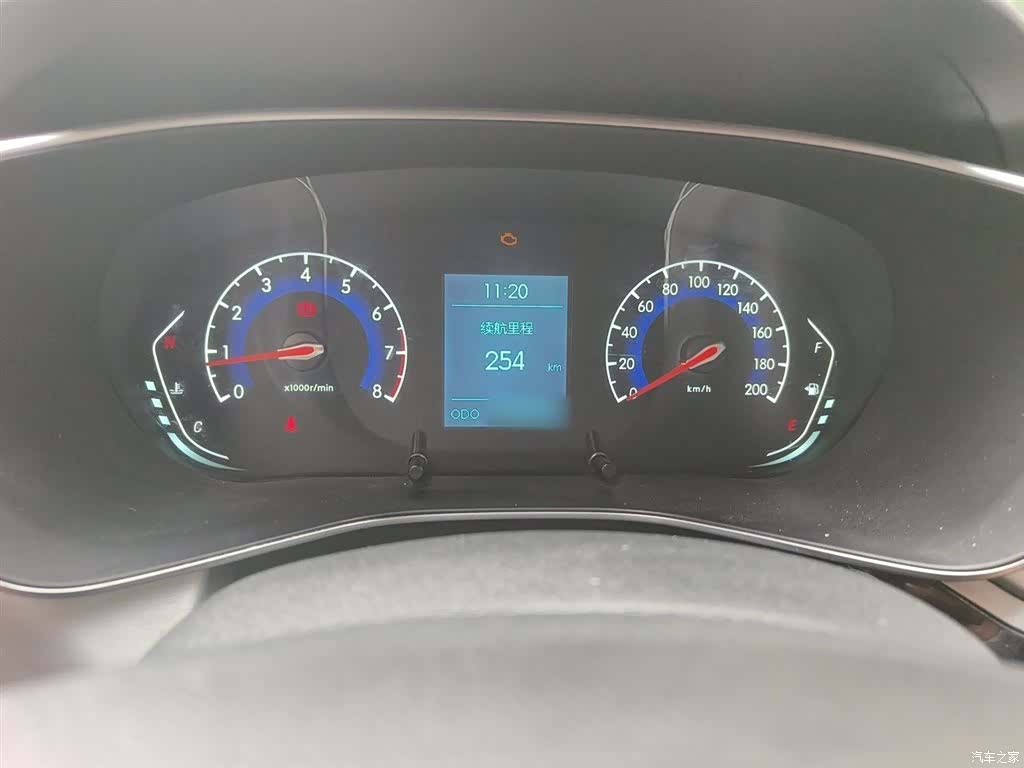 BAIC X3, 2021 4