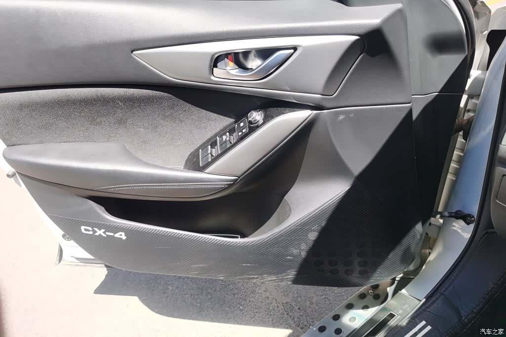 Mazda CX-4, 2019 7