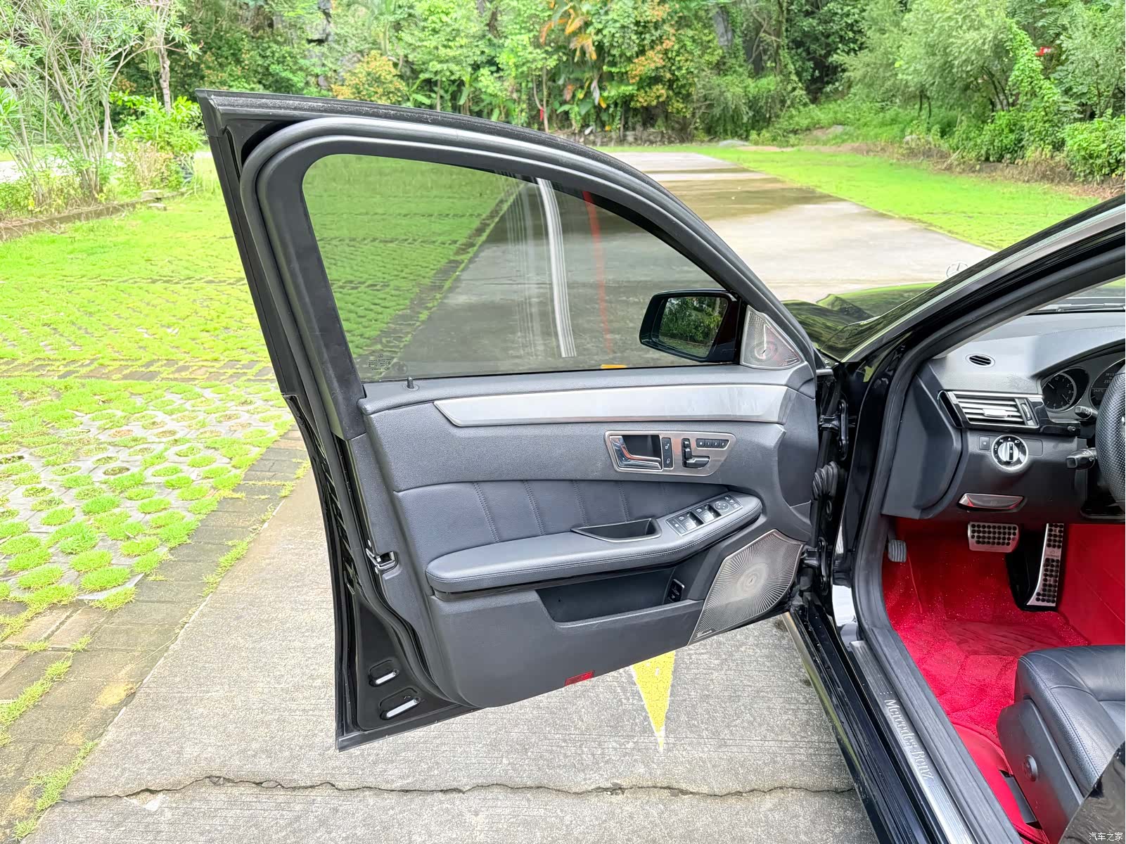 Mercedes-Benz E-Class, 2011 7