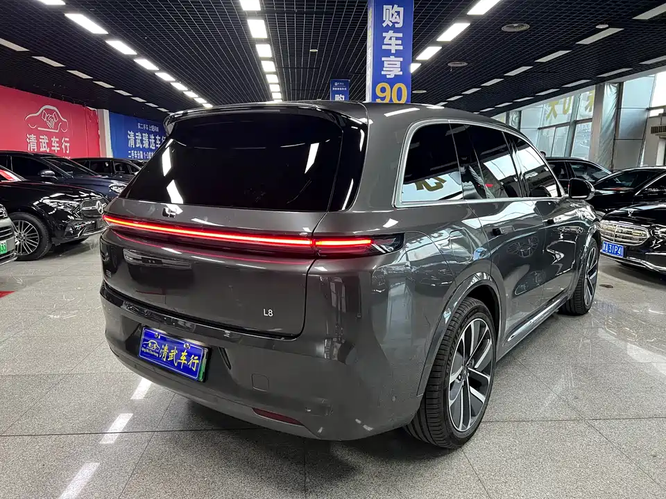 Li Auto Ideal L8