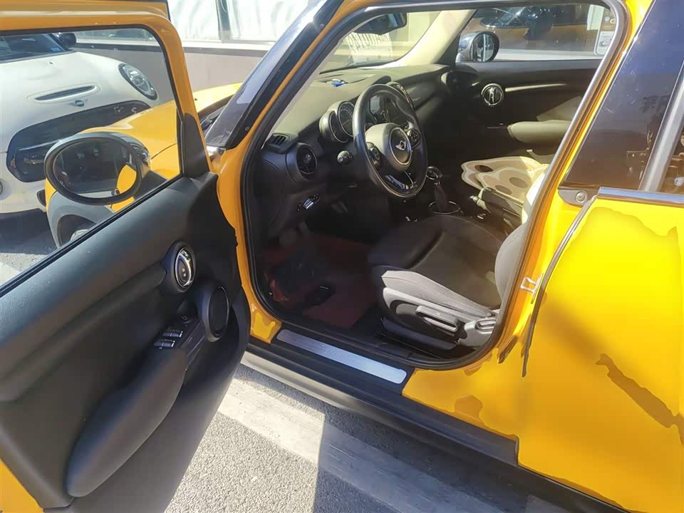 MINI MINI
