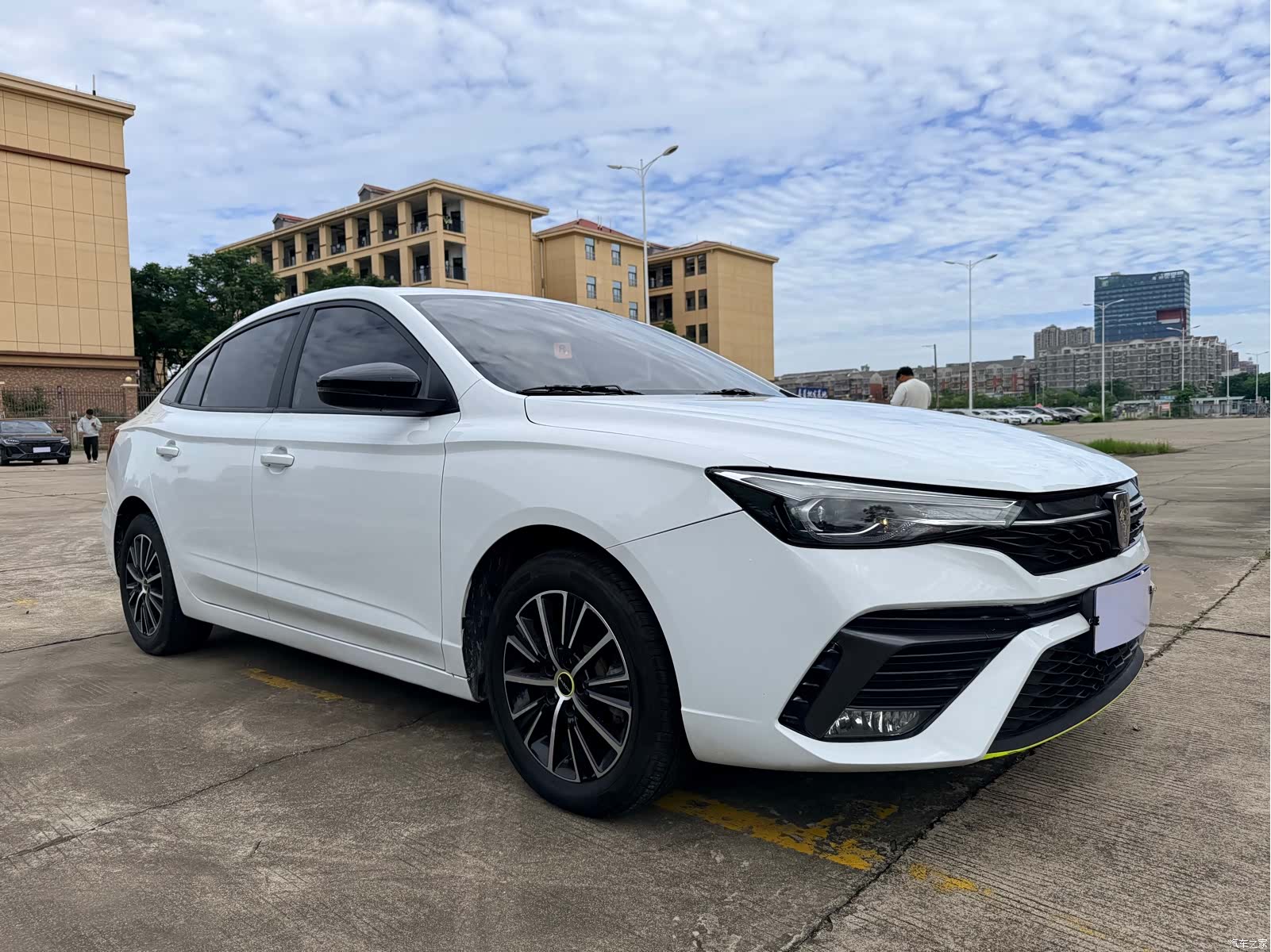 Roewe i5, 2023 3