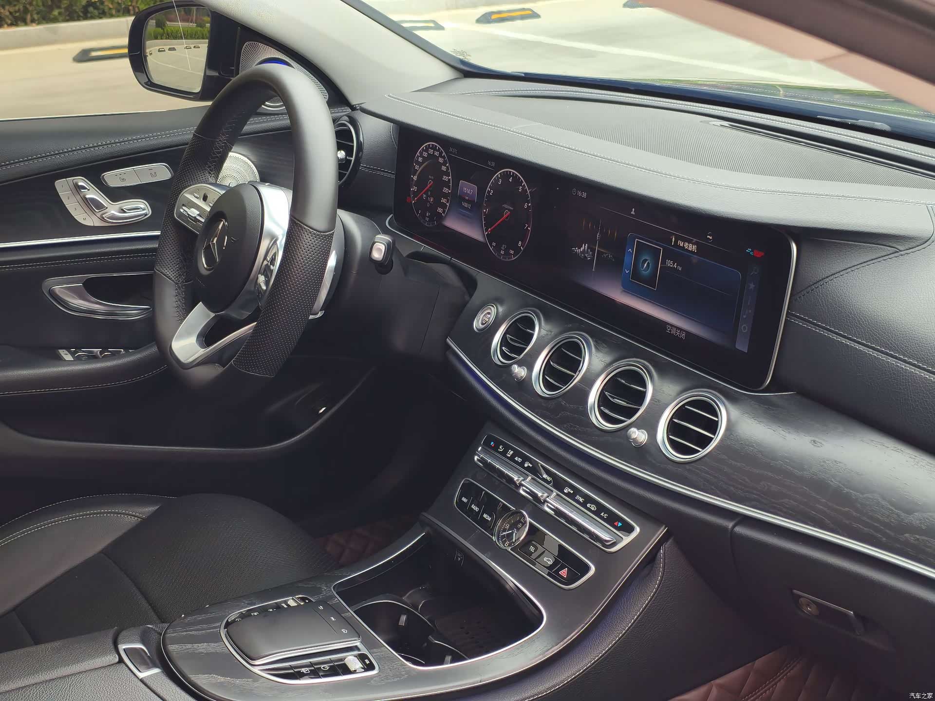 Mercedes-Benz E-Class, 2019 14