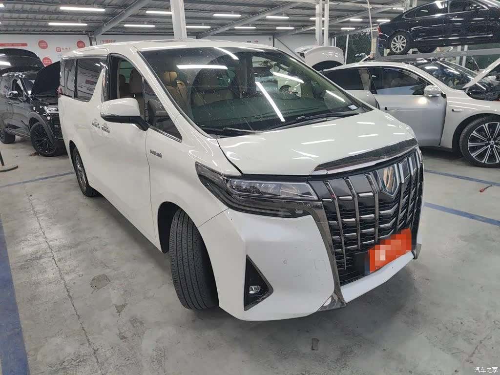 Toyota Alphard, 2021 2