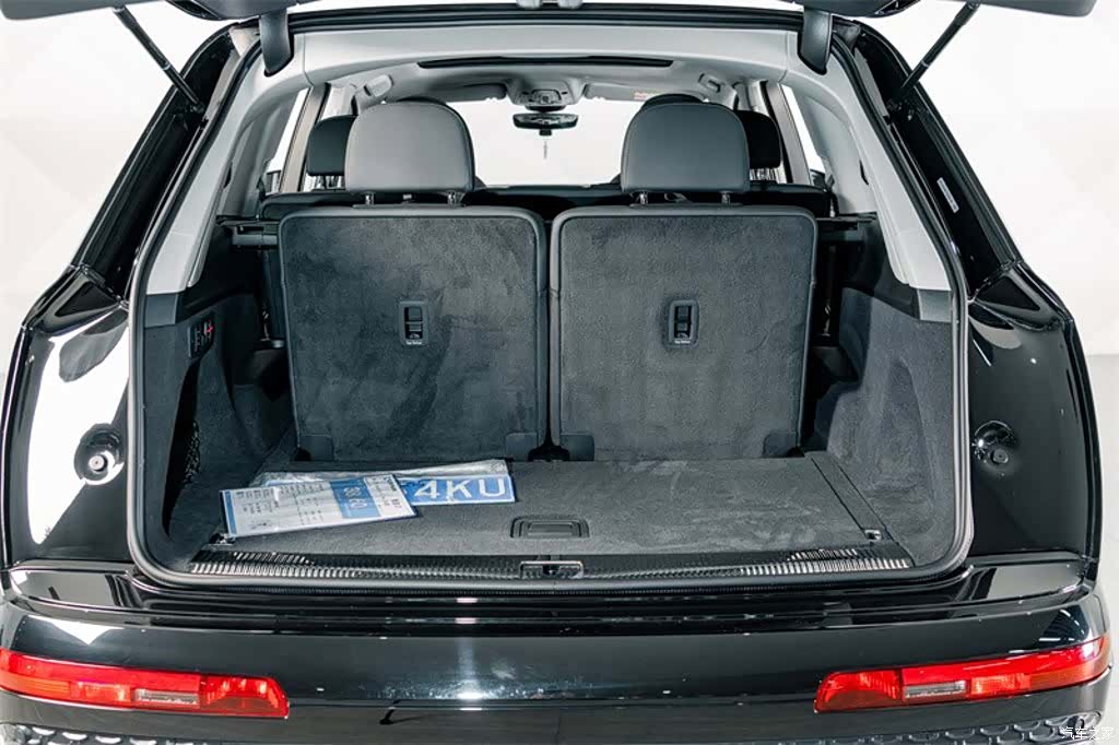 Audi Q7, 2024 23