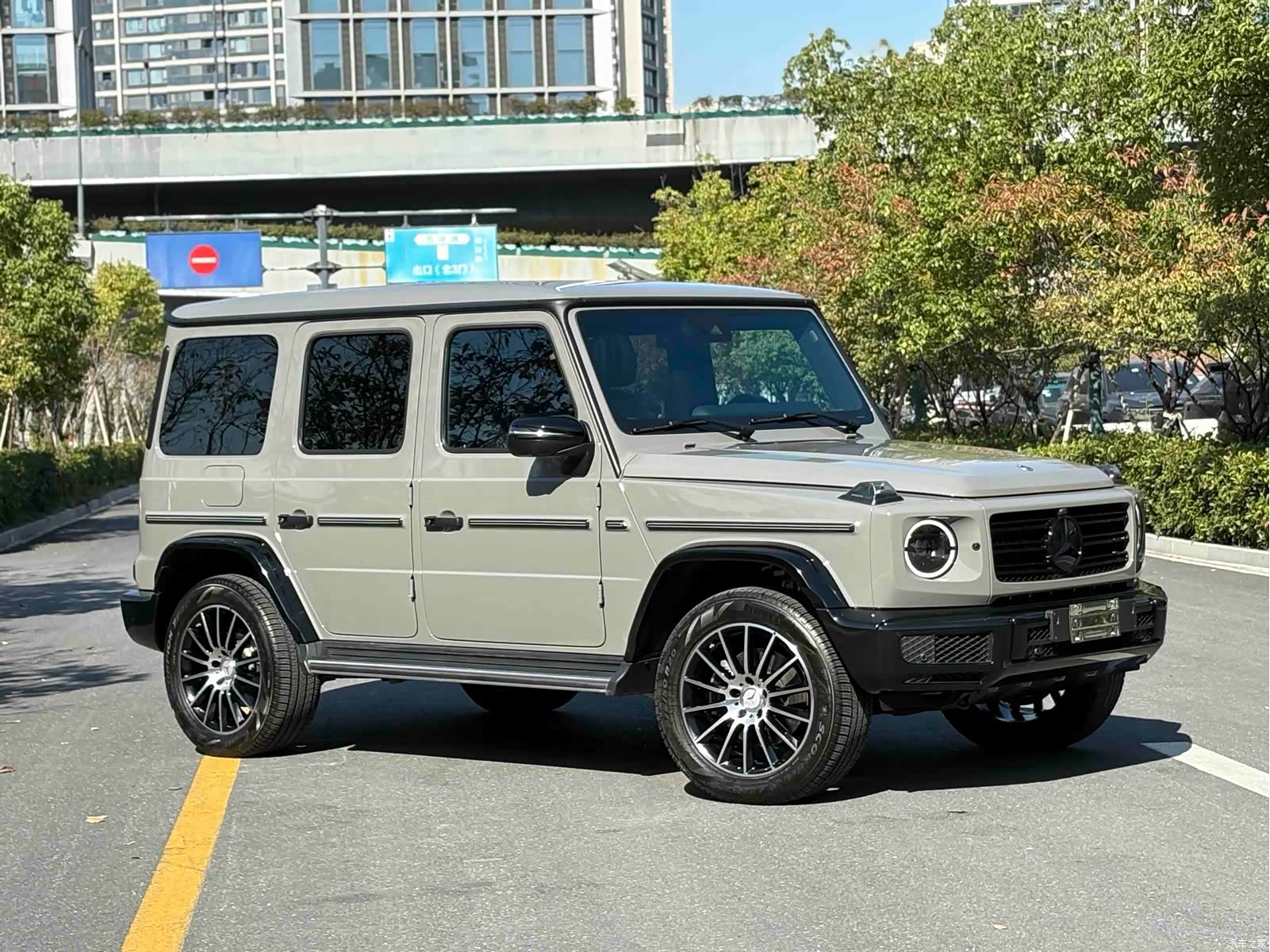 Mercedes-Benz G-Class, 2023 3