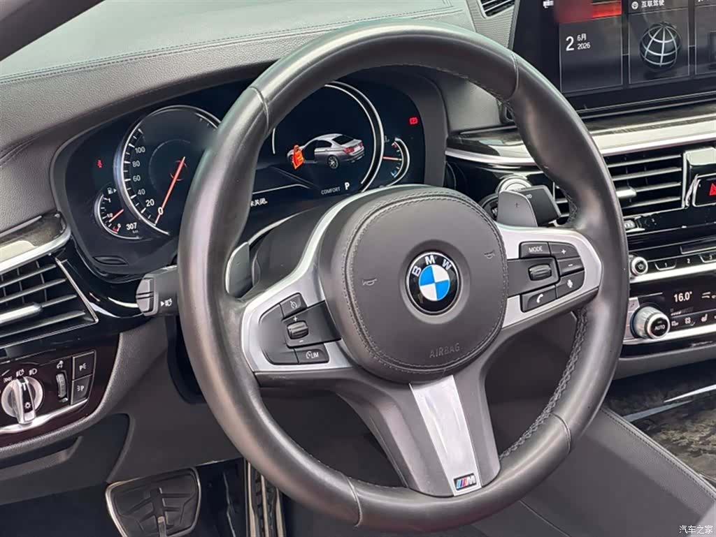 BMW 5 Series, 2018 все фото