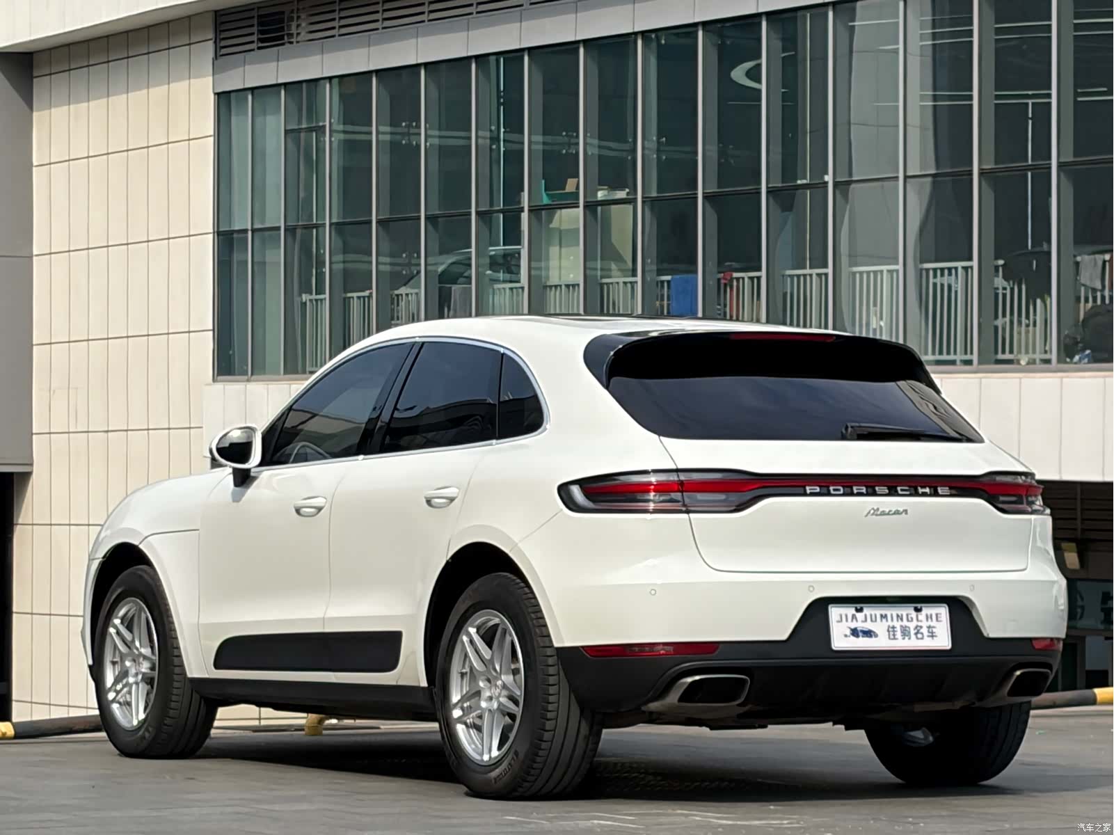 Porsche Macan, 2021 все фото