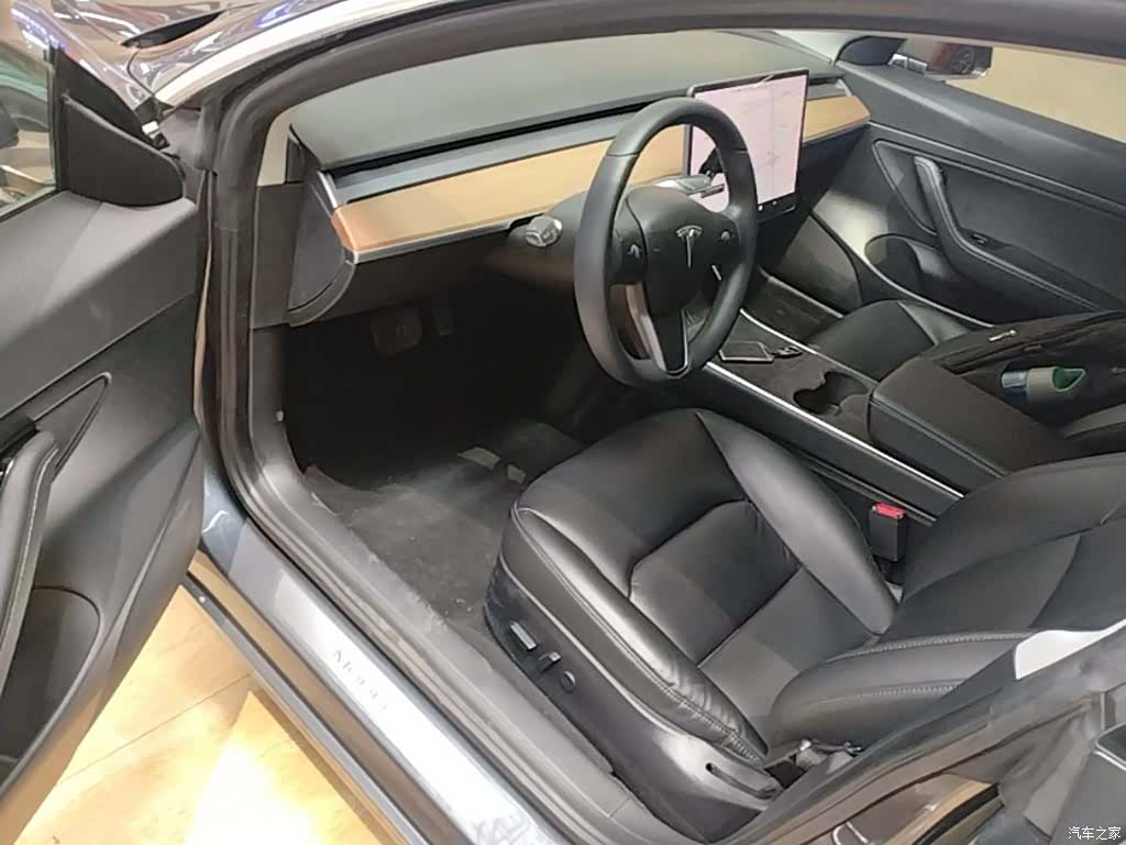 Tesla Model 3, 2020 16