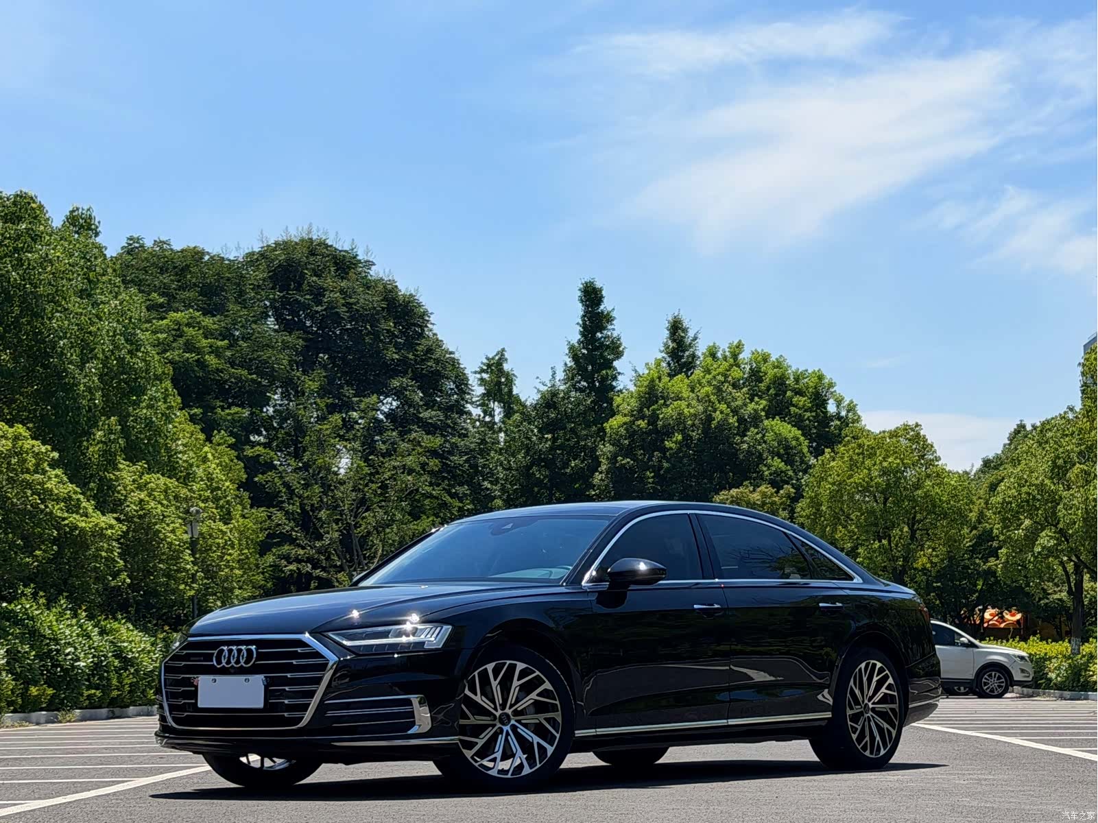 Audi A8L, 2021 1