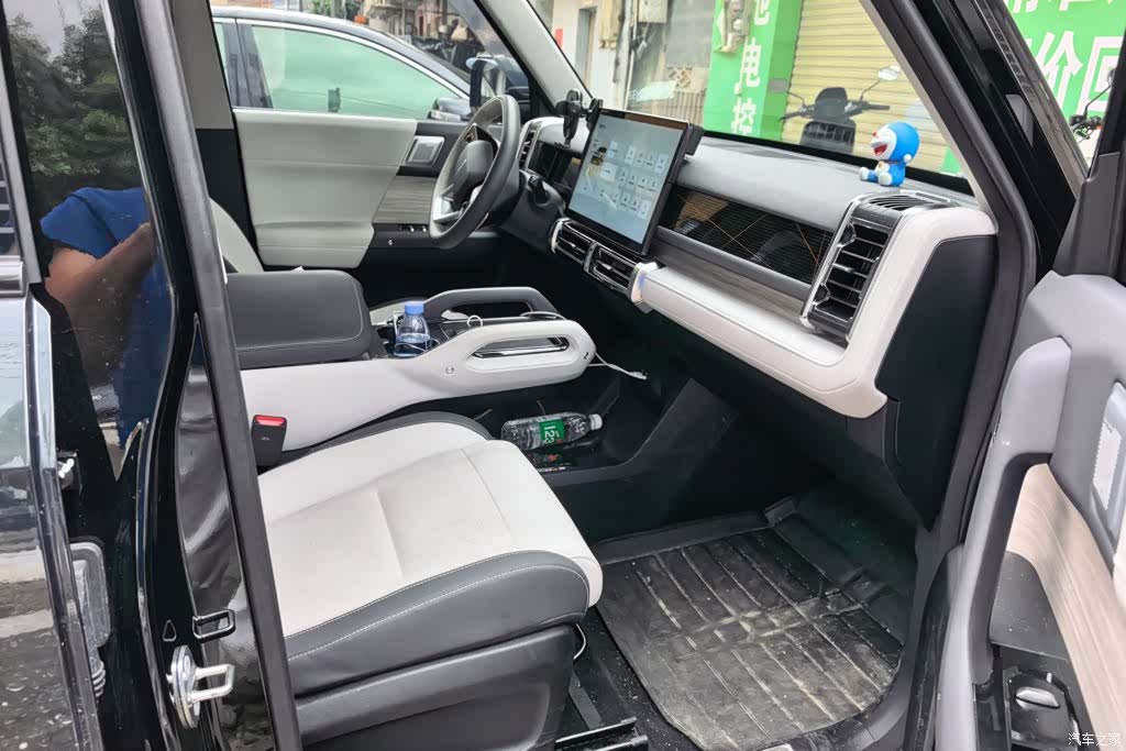 Chery iCAR, 2025 8