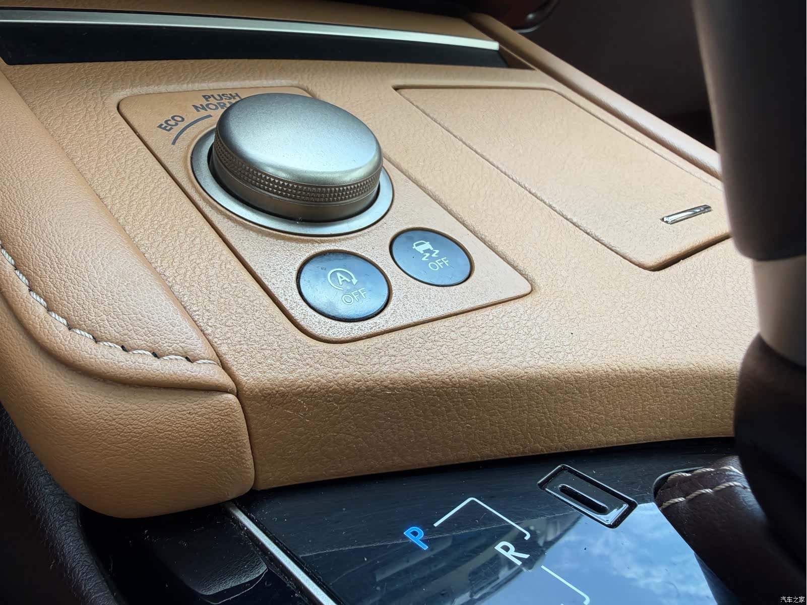 Lexus ES, 2015 14