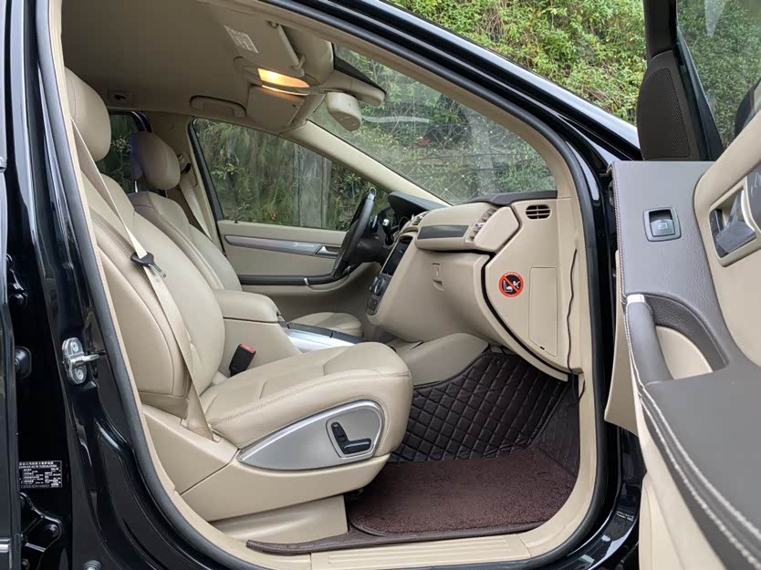 Mercedes-Benz R-class