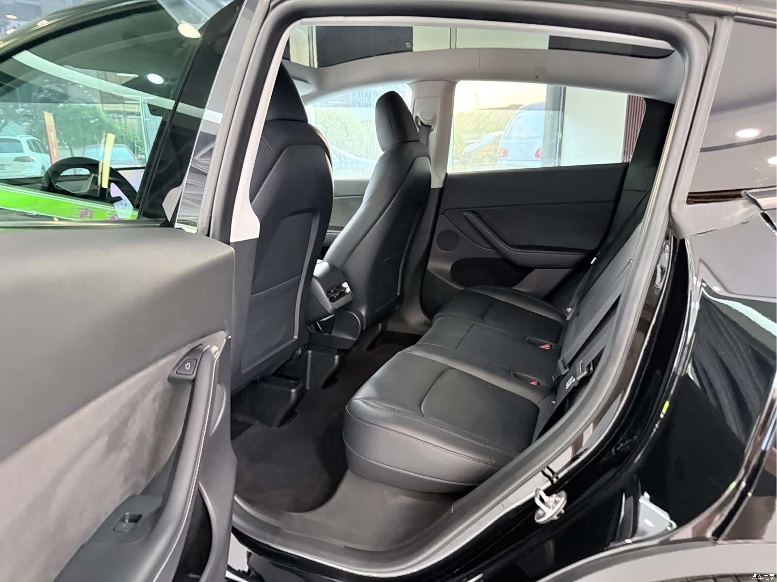 Tesla Model 3, 2023 6