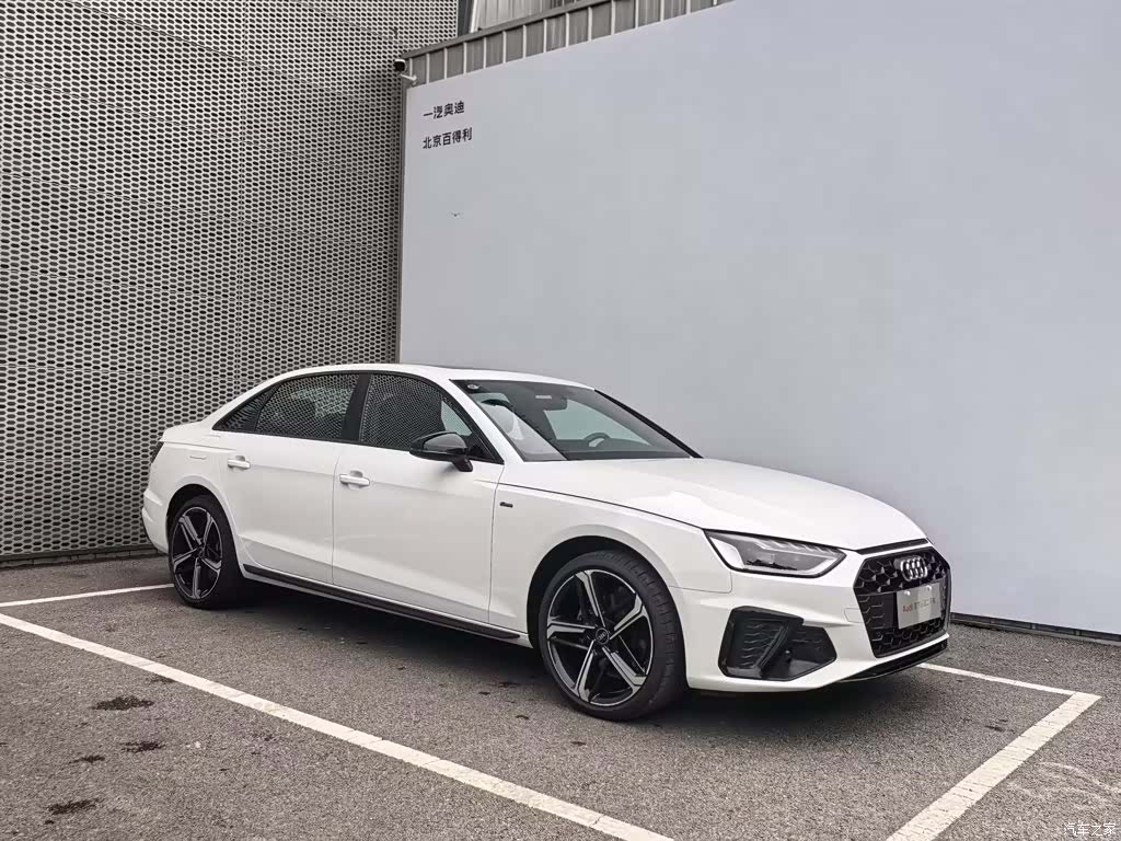 Audi A4L, 2025 2