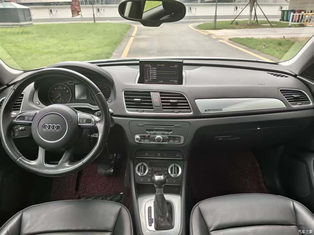 Audi Q3, 2015 10