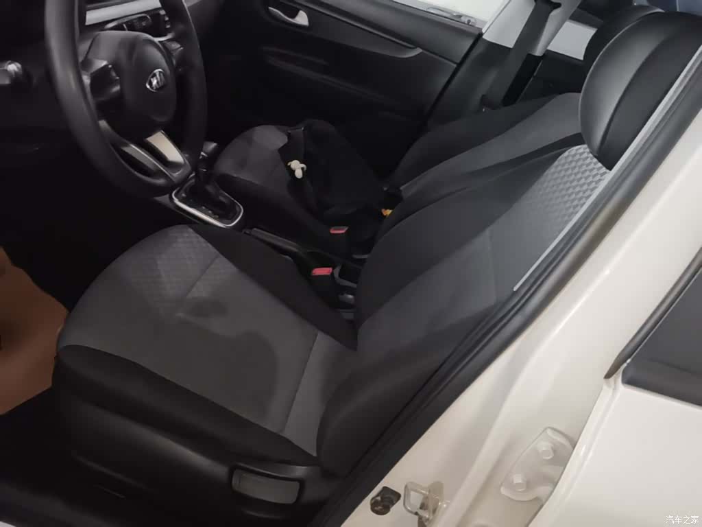 Kia K2, 2017 15