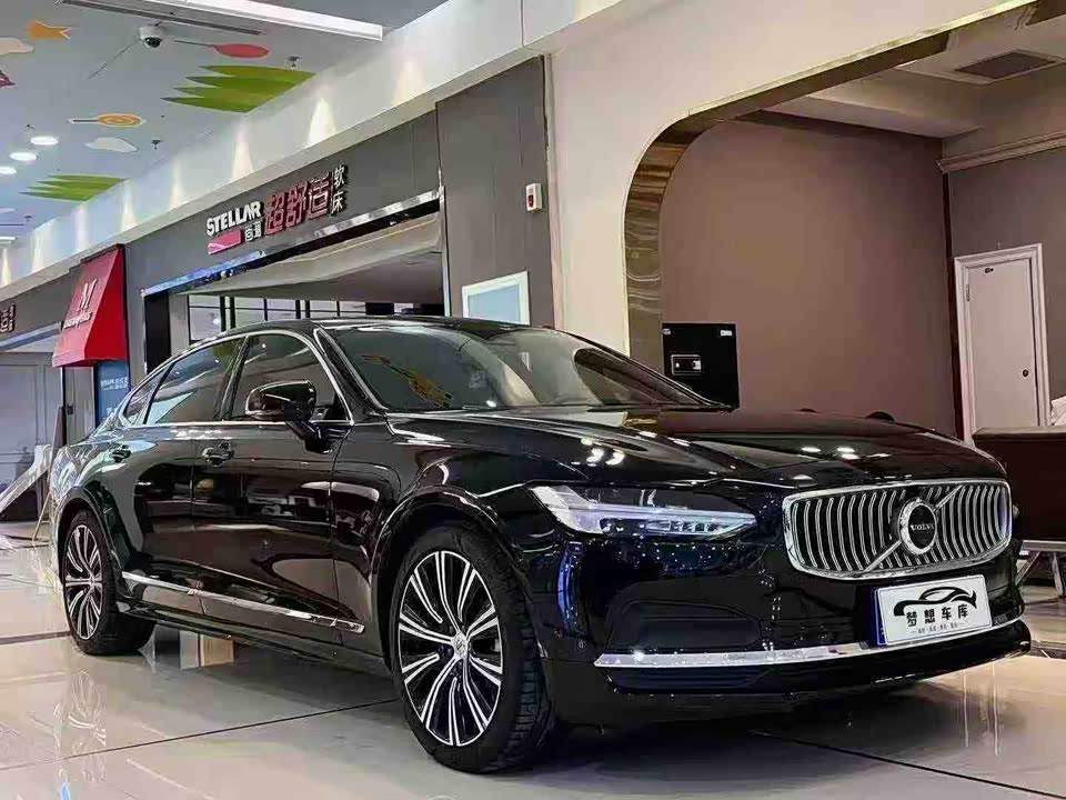 Volvo S90