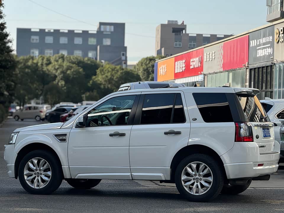 Land Rover Freelander 2