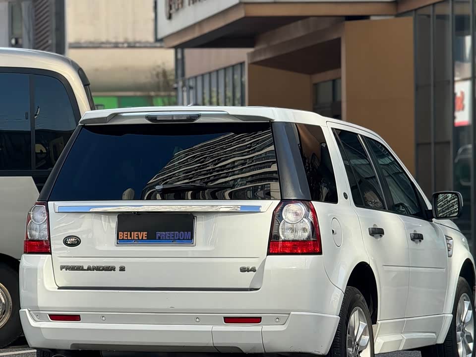 Land Rover Freelander 2
