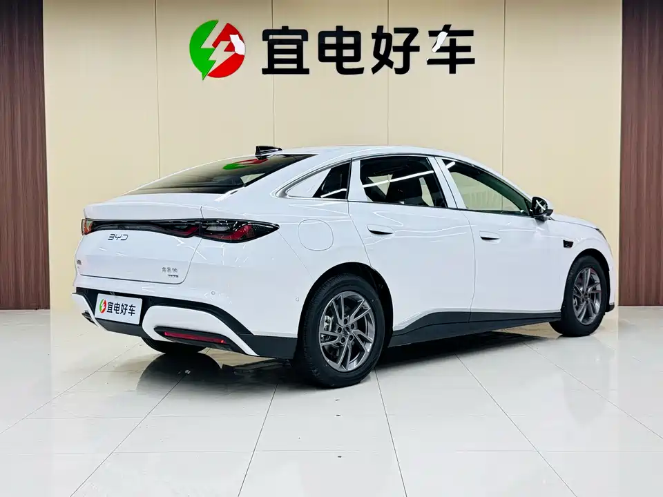 BYD Seal 06