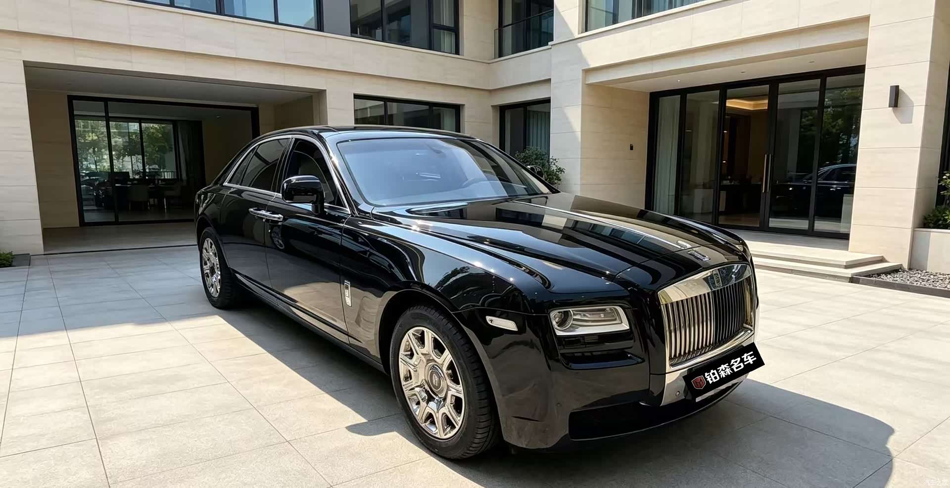 Rolls-Royce Ghost, 2011 1
