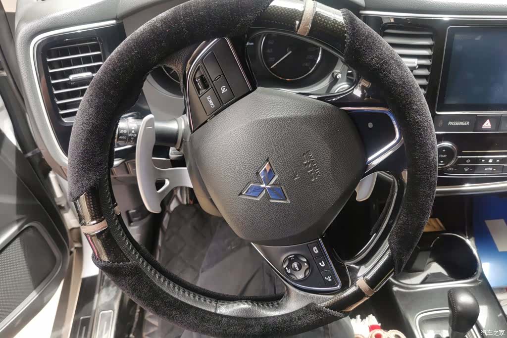 Mitsubishi Outlander, 2017 15