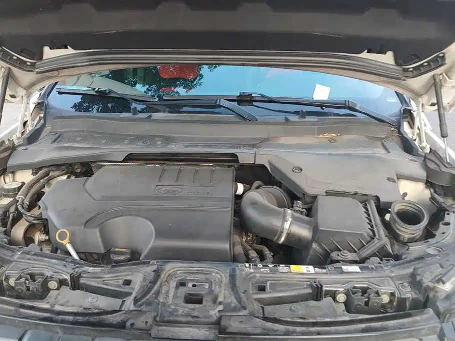 Land Rover Discover sports