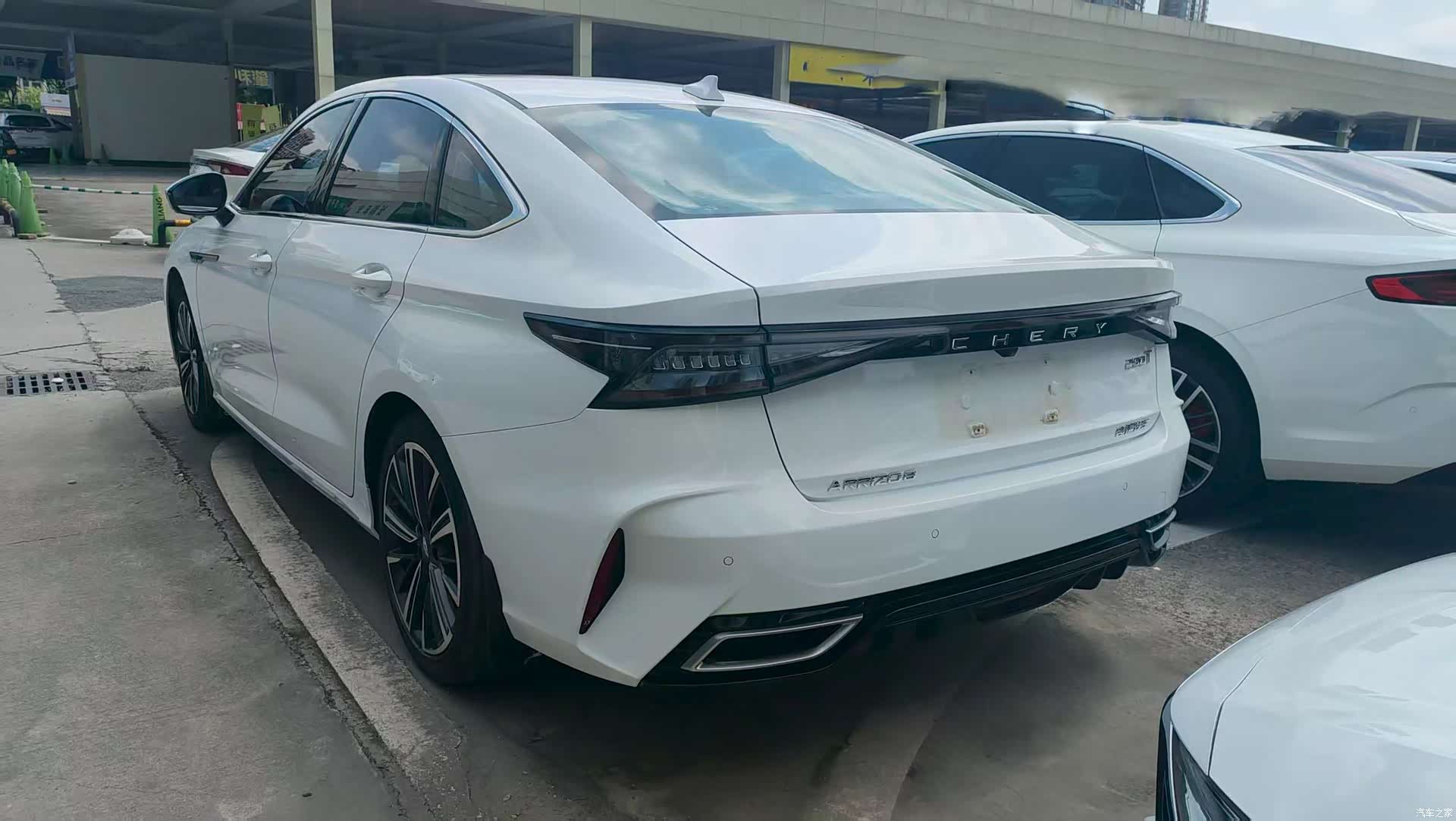 Chery Arrizo 8, 2022 11
