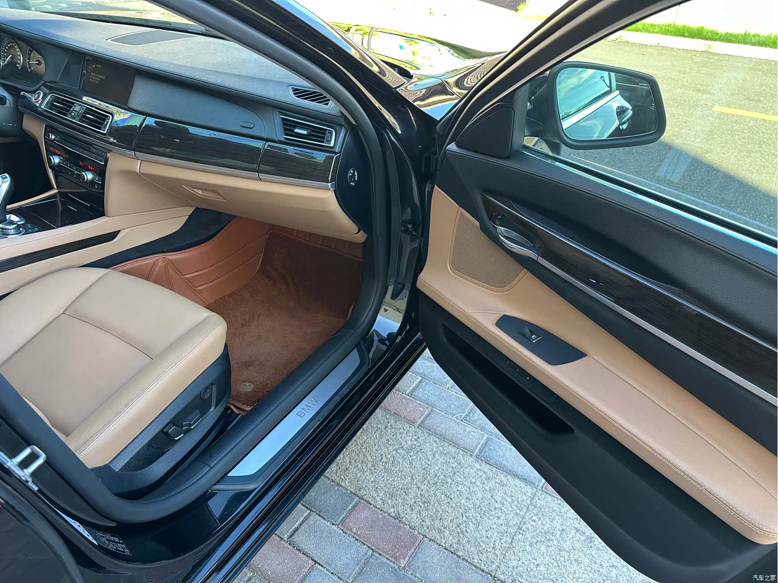 BMW 7 Series, 2012 34