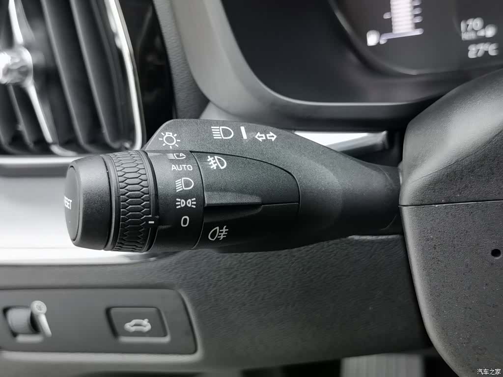 Volvo XC60, 2020 21