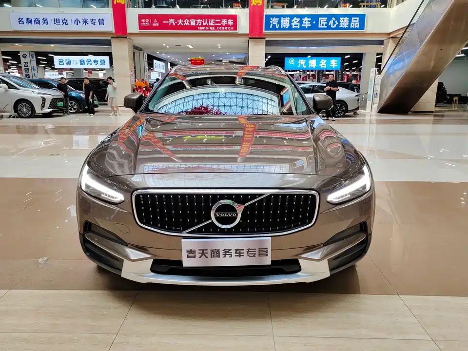 Volvo V90